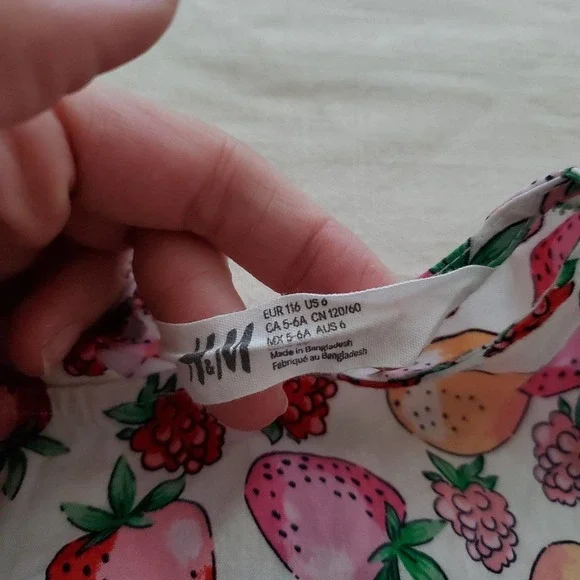 H&m dress bundle butterfly strawberry kids 6 7 8 - Picture 4 of 8